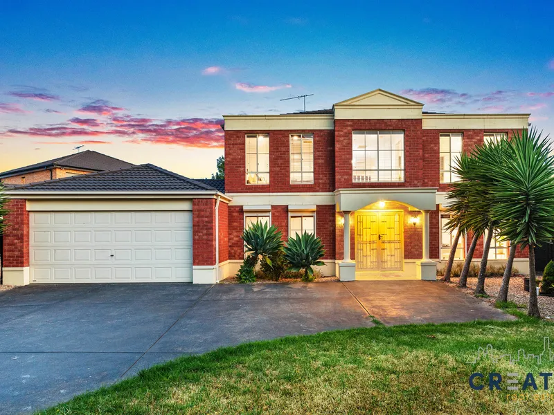MASSIVE FAMILY HOME IN BOUTIQUE SUNSHINE LOCATION