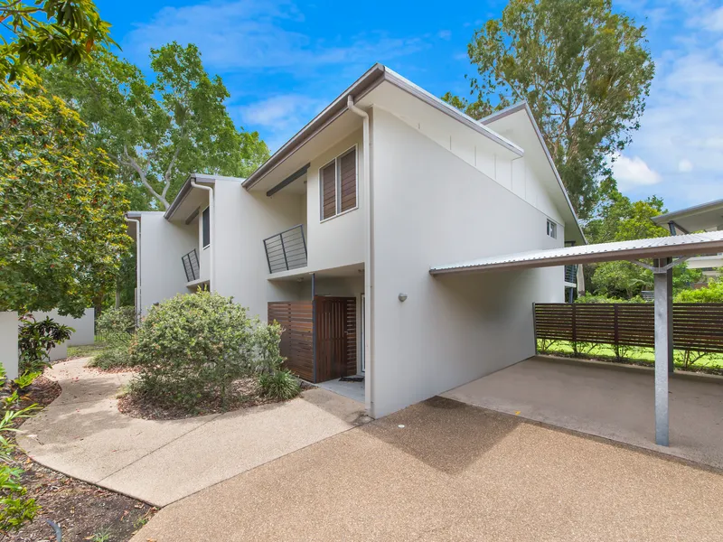3 BEDROOM TOWNHOUSE WITH LUSH BUSH LAND VIEWS