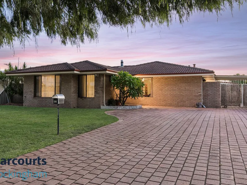 ** Supersize with Solar, Pool & Workshop - WOW! **
