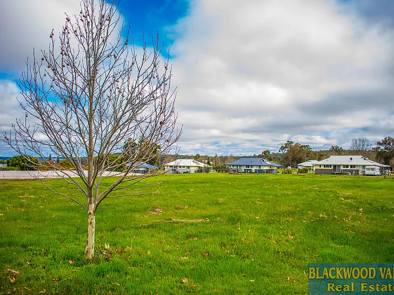 LARGE FLAT BLOCK, HUGE POTENTIAL