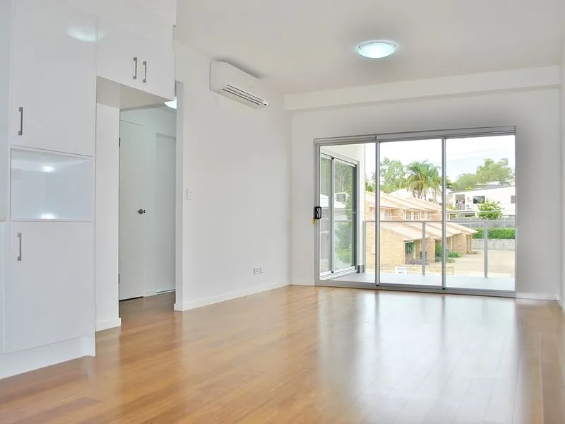 Contemporary Stylish Apartment in a Fantastic Location