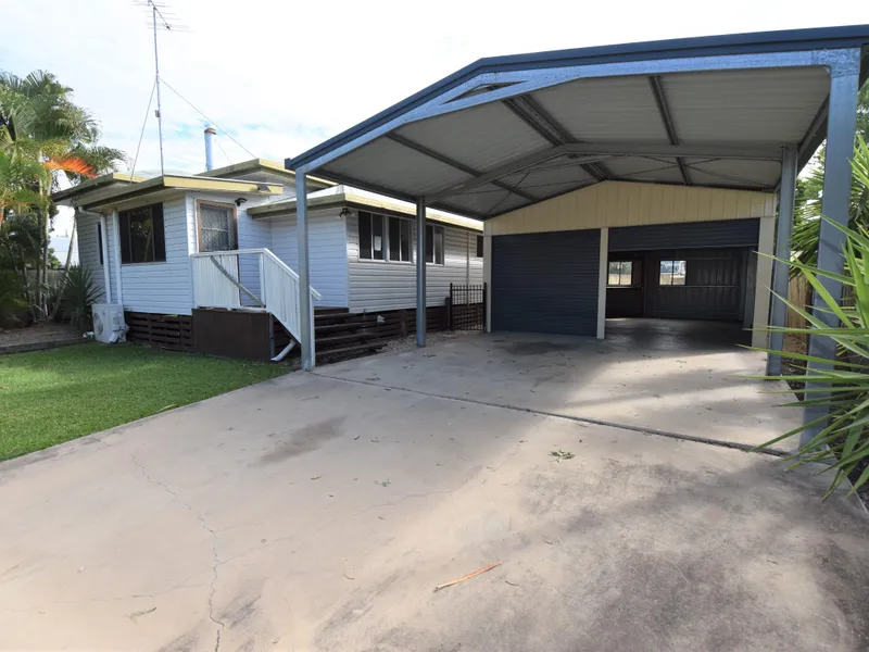 CONVENIENT LOCATION - SHED - POOL
