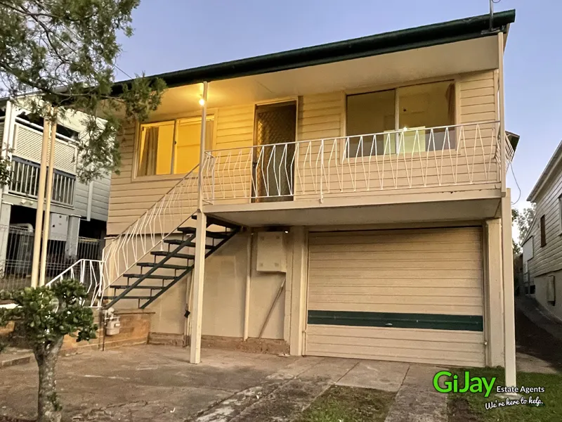 Big Family - Need Big House In WEST END? NO WORRIES ONLY $750 PER WEEK