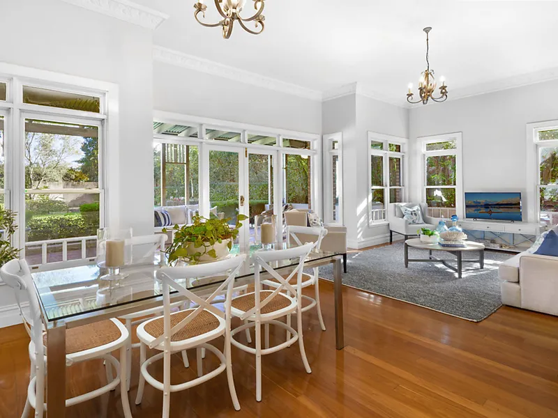 Superbly restored Federation home in great locale