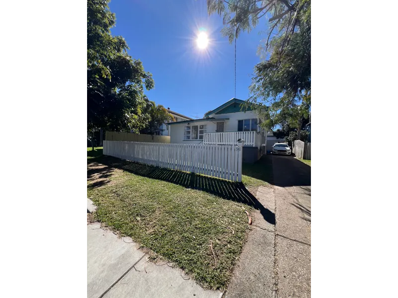East Of Oxley Beach House