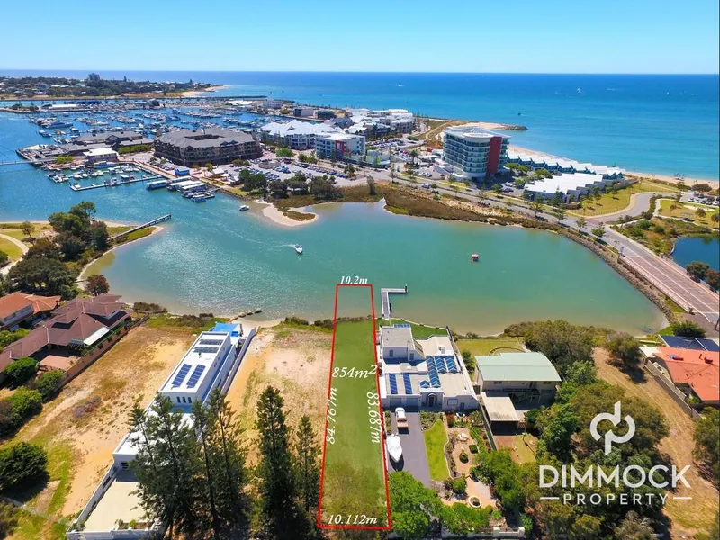 EXCLUSIVE ORMSBY TERRACE WATERFRONT BLOCK!!!