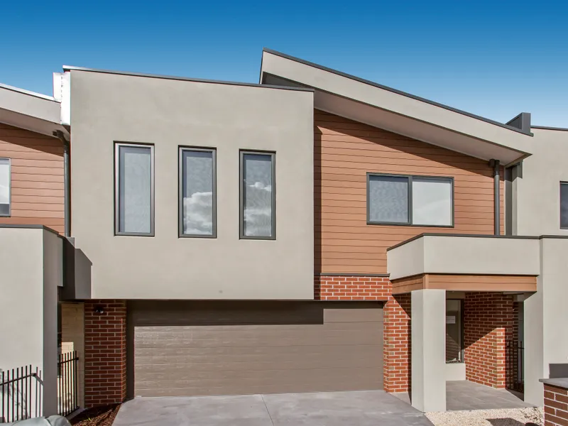 Brilliant Townhouse in Delightful Estate