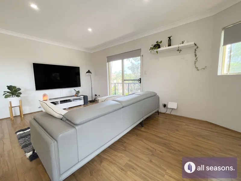 A Completely Renovated Apartment, Close To Everthing!