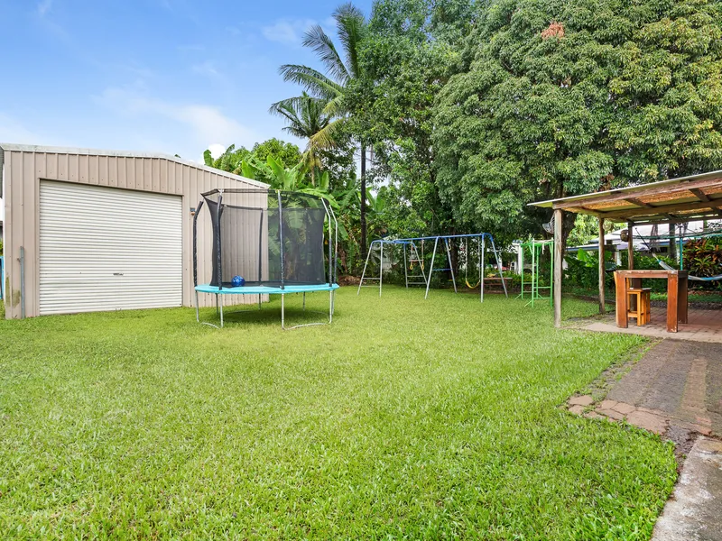 Convenient Location!! 6m x 6m Shed! 806m2 Block