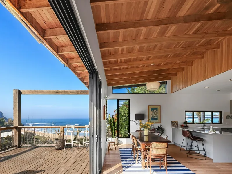 An incredibly rare beachfront opportunity Exceptional views across Coalcliff beach to the ocean horizon