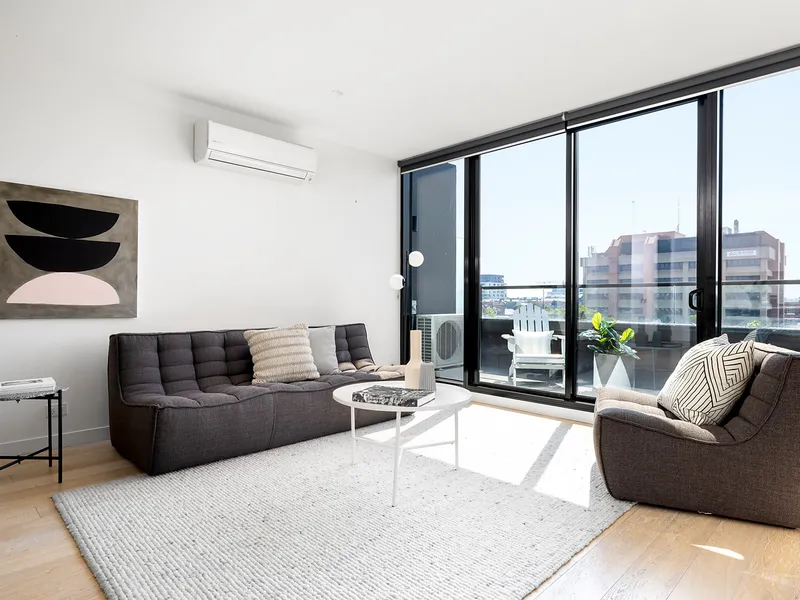 Spacious with spectacular views, superbly located