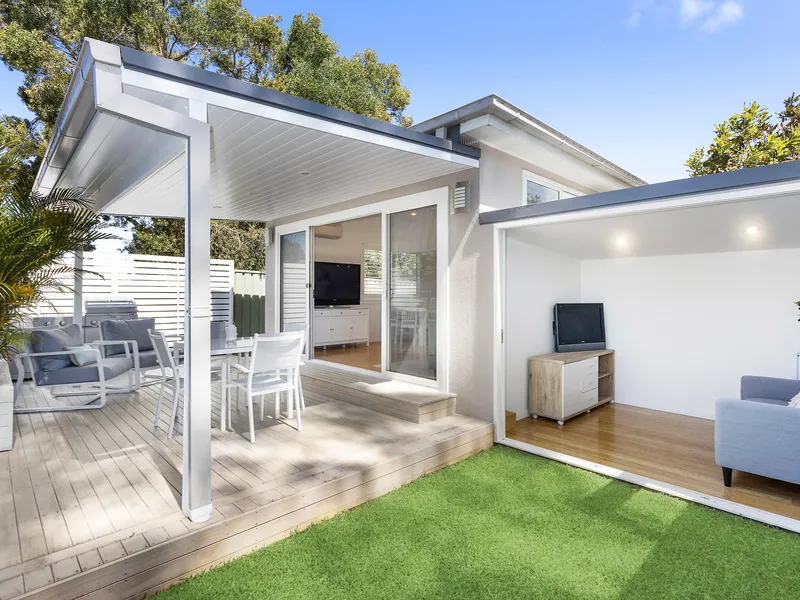 Modern Freestanding House