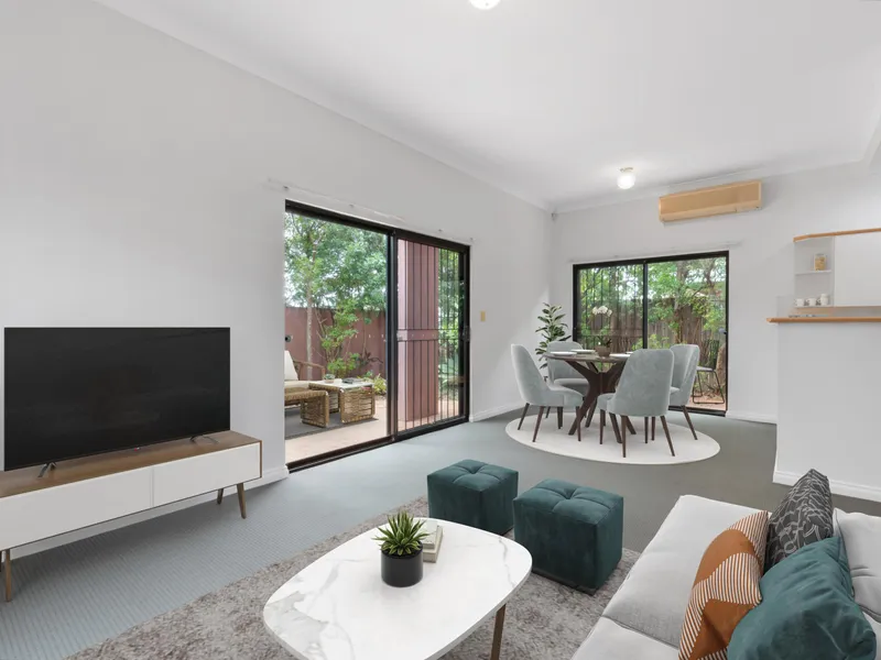 Simply Spectacular Family Home In A Quiet Position!