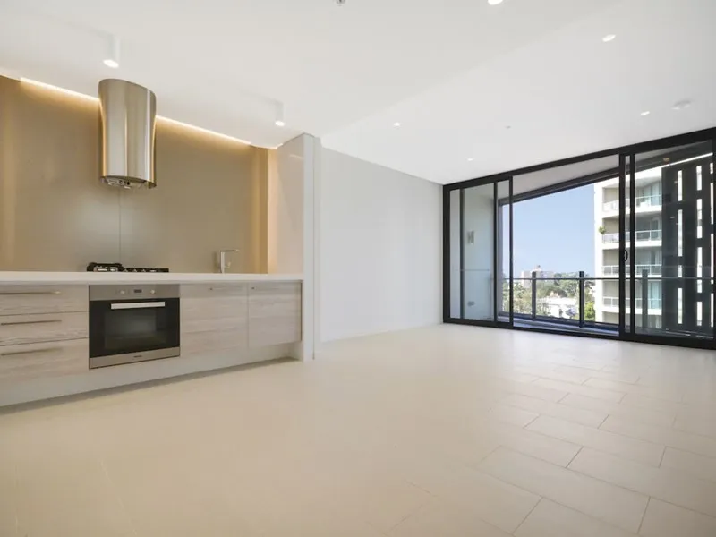Apartment In Perfect Location!