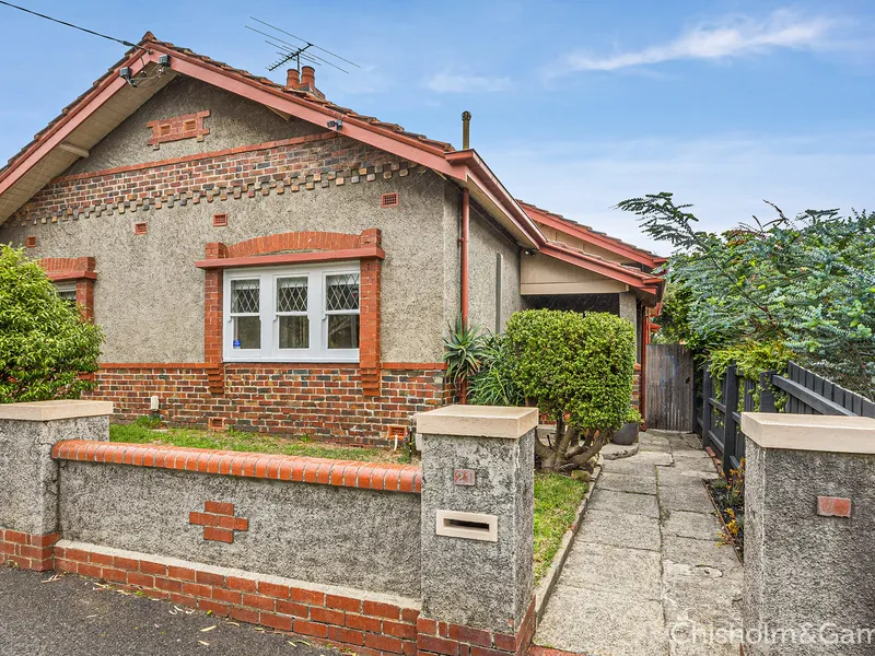 Period Style with Parkland Views