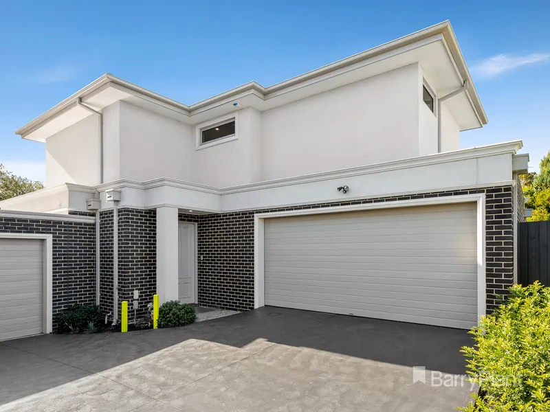 Brand new family-sized living.