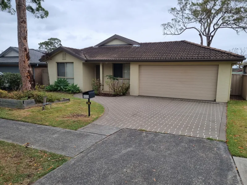 Family Home, 77 Highview Avenue, San Remo