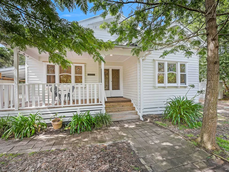 Live the Aussie Dream!
