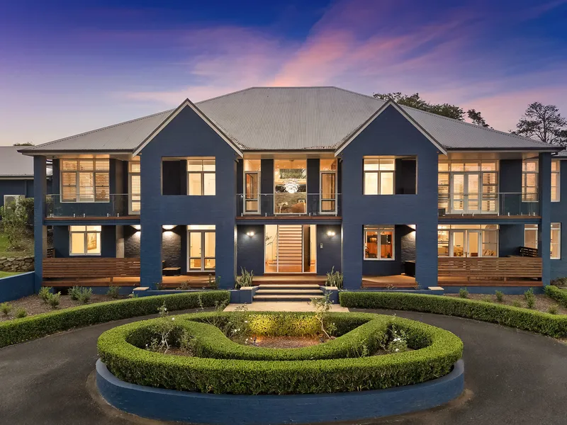Grand and Luxurious Terrigal Manor