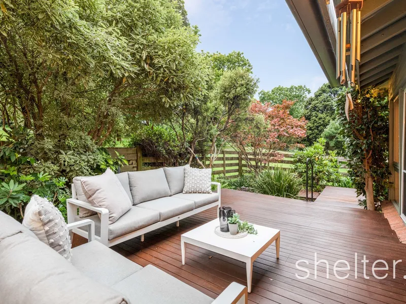 Contemporary Elegance In Parkland Setting