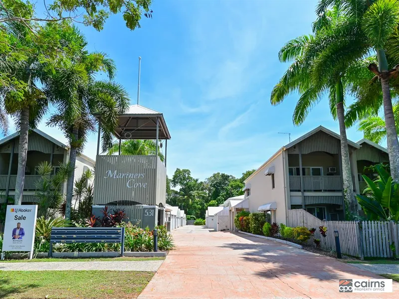 AFFORDABLE 2BR TOWNHOUSE. ONLY 400m TO THE BEACH & 600m TO THE BOATING CLUB & MARINA. LOCK UP GARAGE. POOL. LOW BODY CORP FEES – OFFERS OVER $299,00