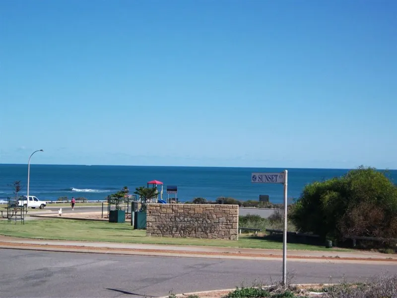 True Oceanside Living!