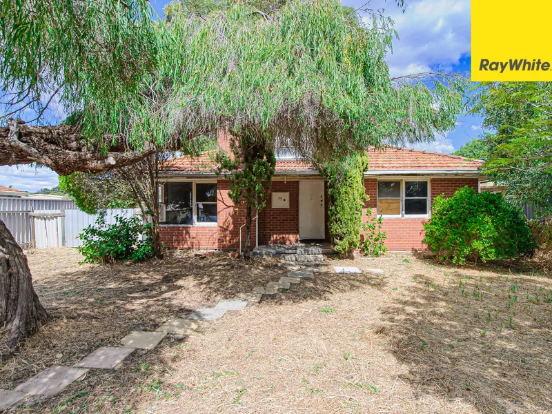 3 Bedroom home on approx 729m2 block!!