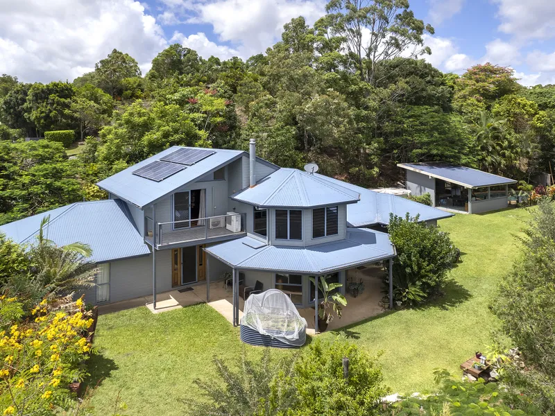MONUMENTAL HOME, ON A BEAUTIFUL BLOCK JUST 10 MINUTES TO NOOSA!!!