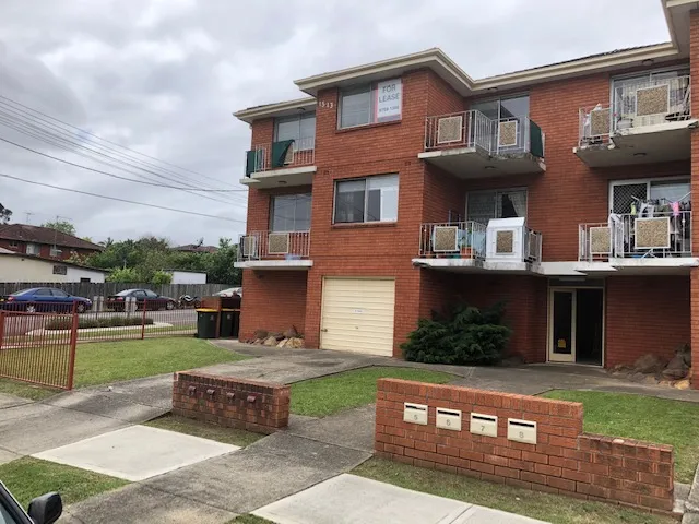 2 BEDROOM TOWNHOUSE FOR LEASE 