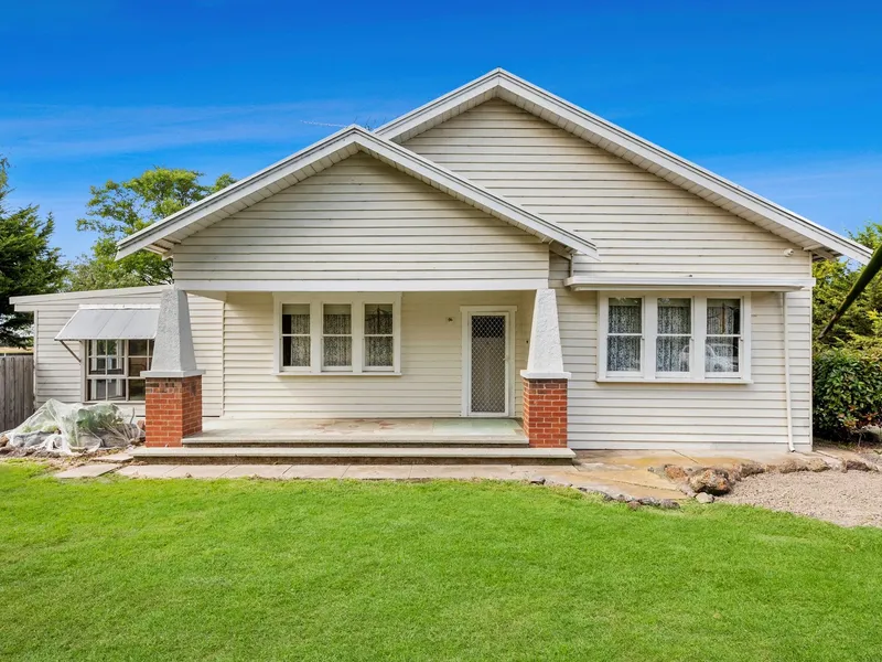 Lifestyle & Business Opportunity on 2.47 Ha (approx.)