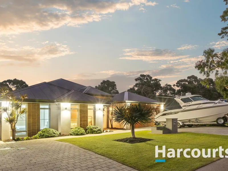 Near New in Mullaloo