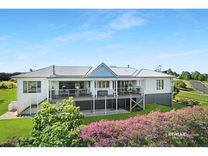 Elevated Elegance: Visionary Design and Quality Interiors Define this Hinterland Residence