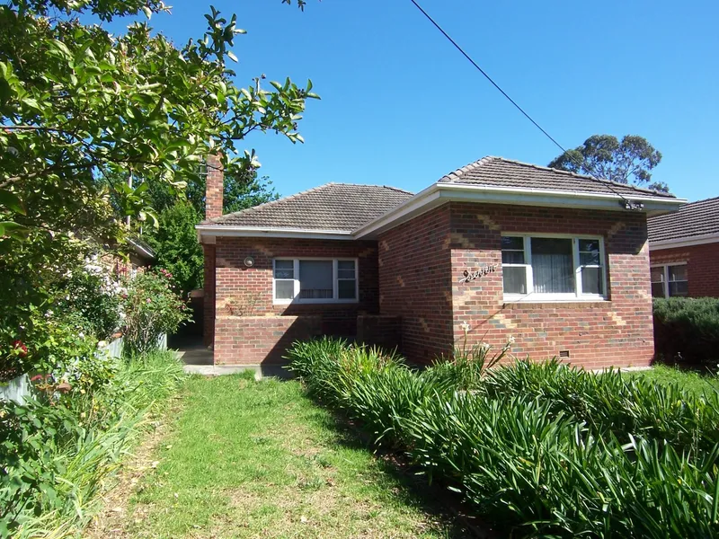 3 Bedrooms, Close to CBD & a SHED!