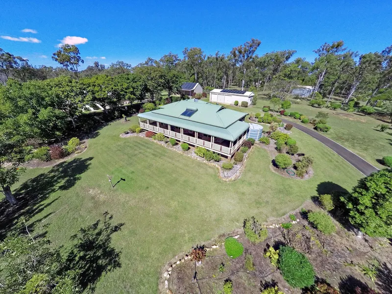 IMMACULATE ACREAGE PROPERTY WITH SHEDS in BRANYAN