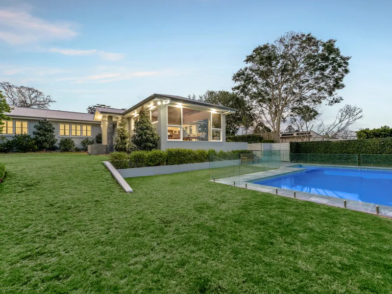 Contemporary Family Home on 1,649m2 Block with Views