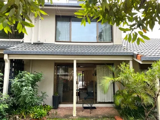 Centrally Located 2 bedroom Apartment IN Noosaville