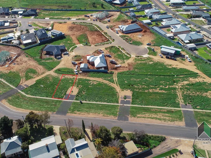 Generous land size in an attractive location!