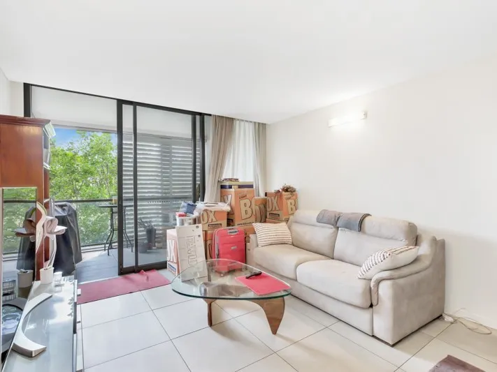 Modern 1 Bed in Convenient Location