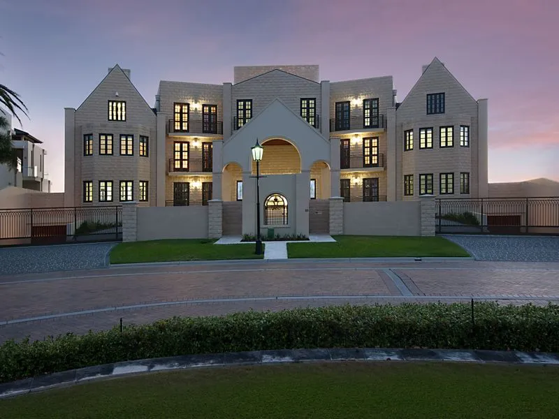 'Riverview' – Double Block Absolute River Front Position! Magical Views!