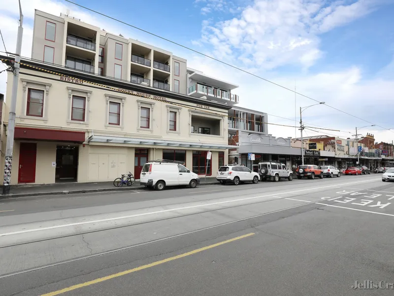 Modern Living Apartment in Brunswick