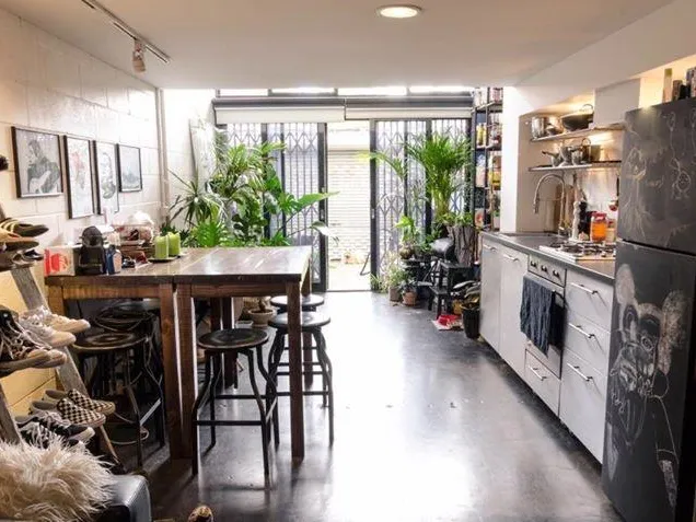 2 Bedroom, 2 Bathroom Warehouse conversion -zoned mixed use