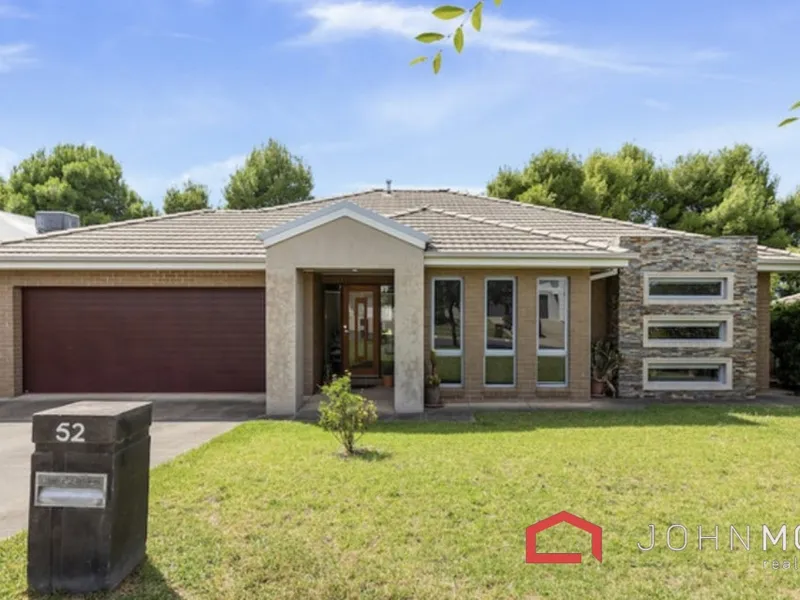 52 Messenger Avenue, Boorooma