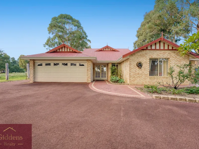 A Perfect Lifestyle Property To Treasure!