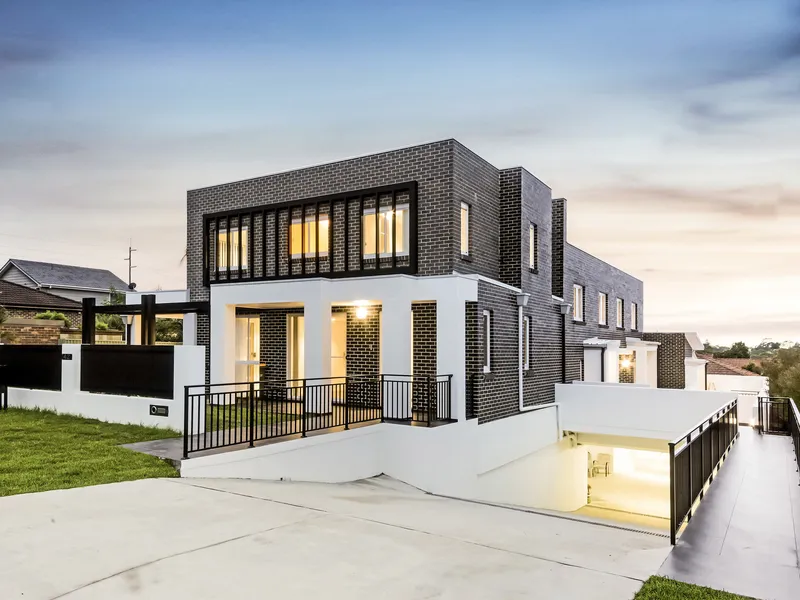 Near New 4 Bedroom Townhouse + Basement Parking