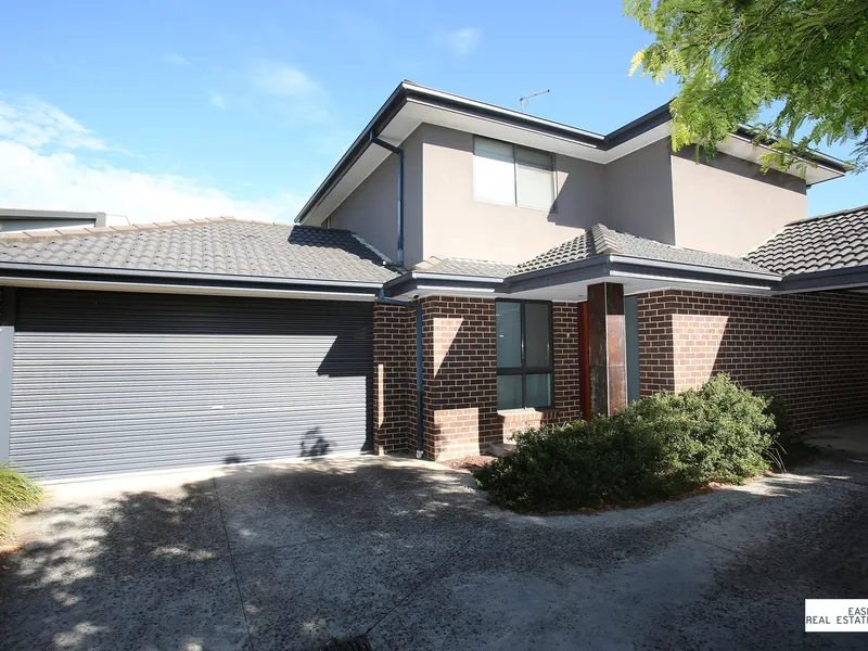 FURNISHED Spacious Modern Living!