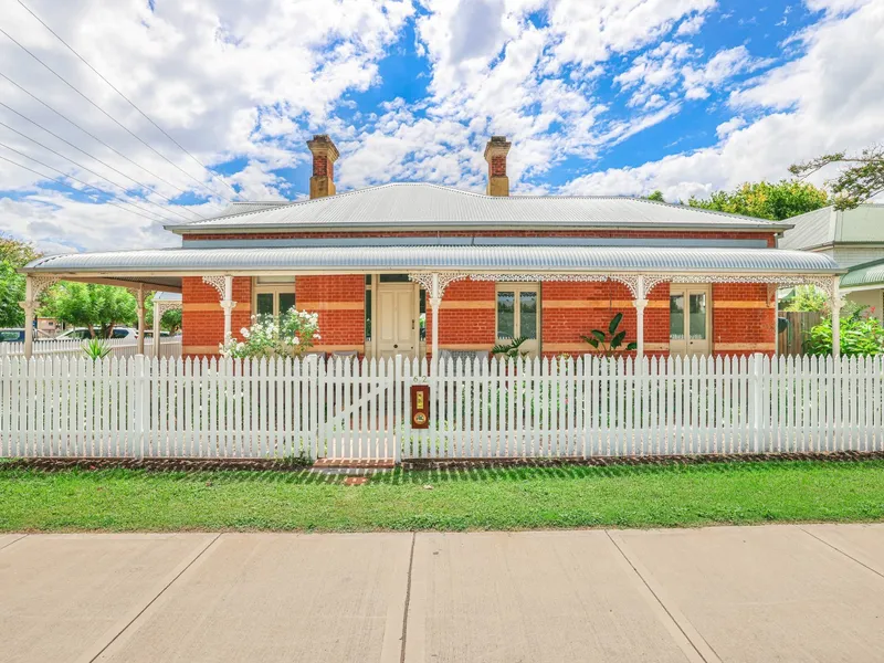 Rural charm in the heart of Scone 