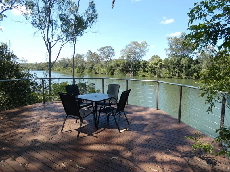 WHAT A STUNNING OUTLOOK OVER EULEILAH CREEK