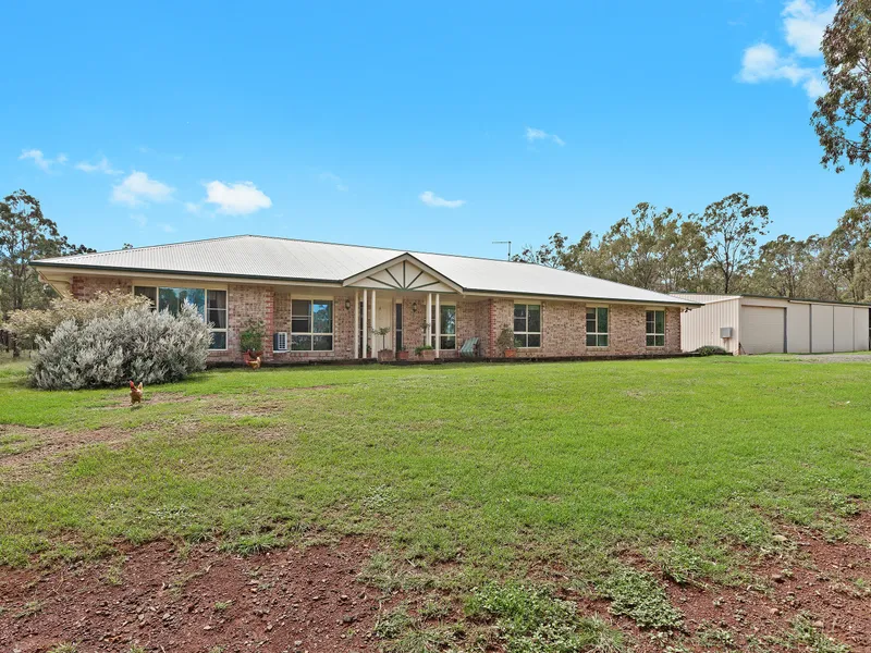 Dual Living On 80 Acres