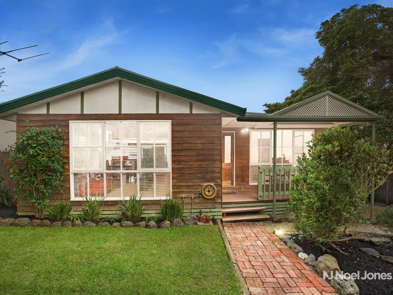 Private Escape, Premium Position