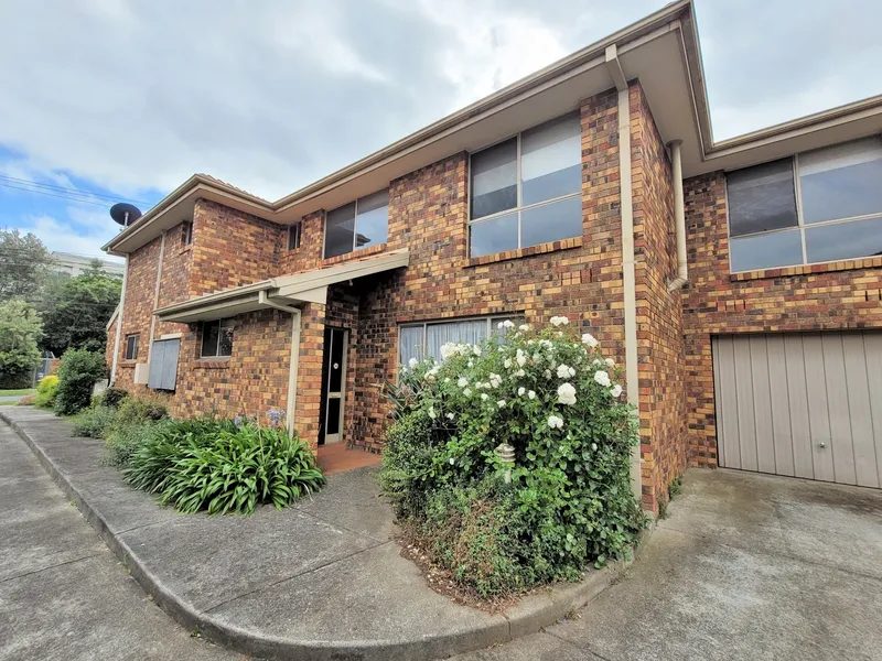 Great 3 Bedrooms Townhouse In Clayton